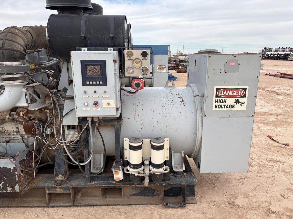 Used Detroit Diesel 100DSEB 890KW 3-phase generator