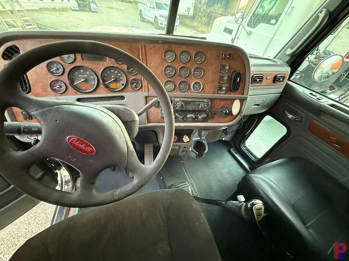Used 2007 PETERBILT 379 T/A  63” SLEEPER TRUCK