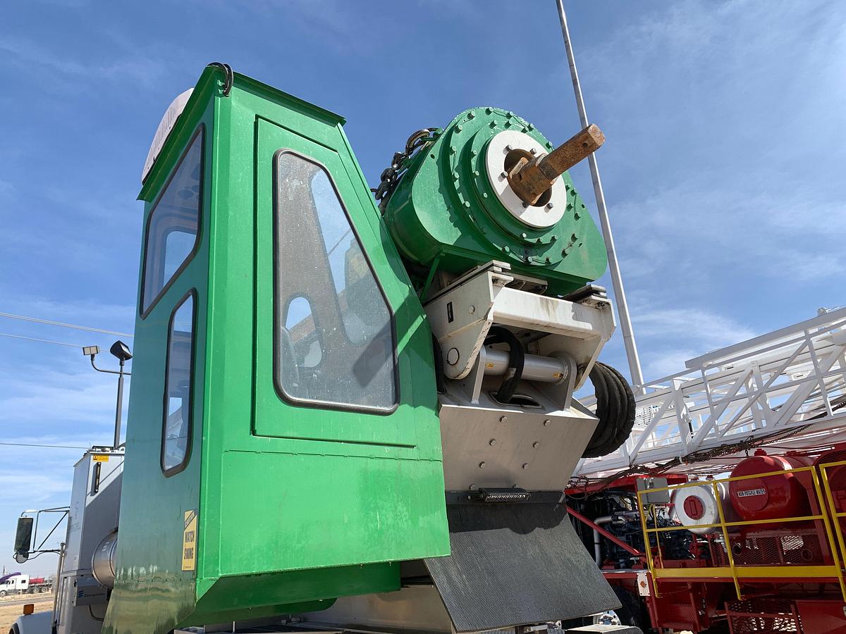 Used SPIRADRILL MHD 80 (REFURBISHED IN 2024) VERTICAL DRILL MTD. ON 2012 KENWORTH T800 TRI AXLE TRUCK