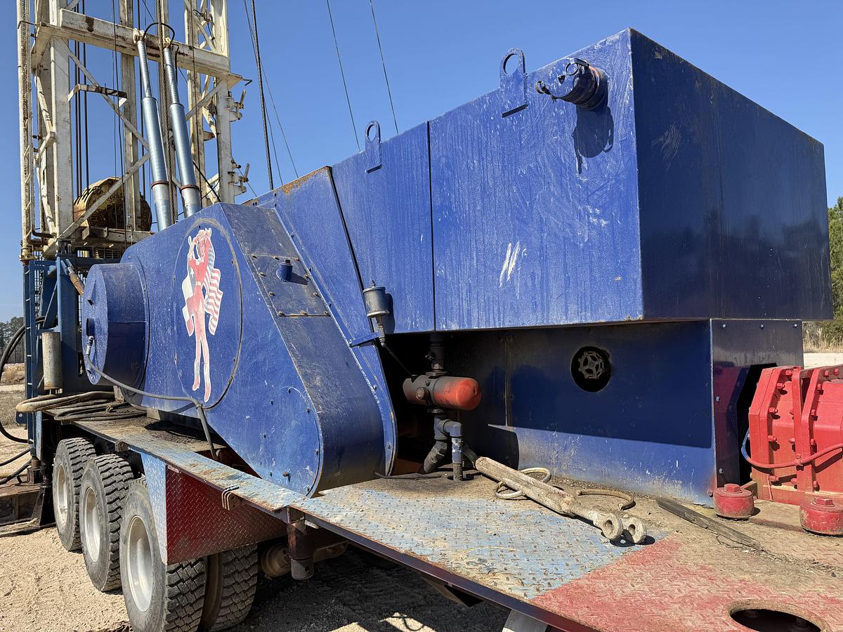 Used 2012 CAMERON C-500 SD 112'-300K LBS 5-AXLE WELL SERVICE RIG