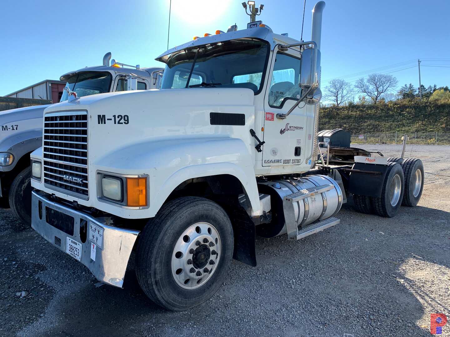 Used 2014 MACK PINNACLE