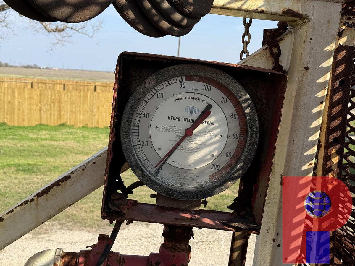 Used 1979 MOLLER 300 DD 96'-180K 4-AXLE WELL SERVICE WORKOVER RIG