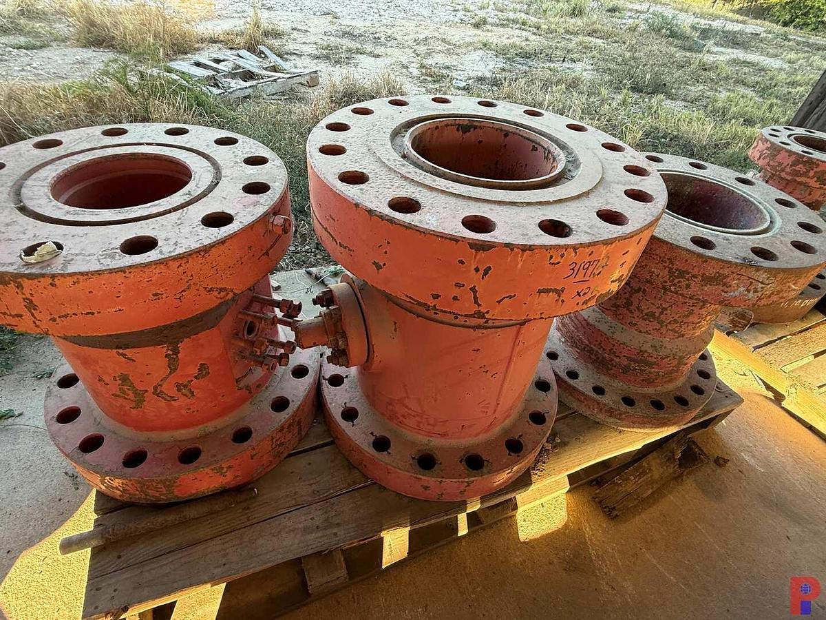 Used (2) PALLETS OF (5) 7-1/16” - 11-1/4” WELL HEAD ADAPTER SPOOLS CASING / TUBING HANGER