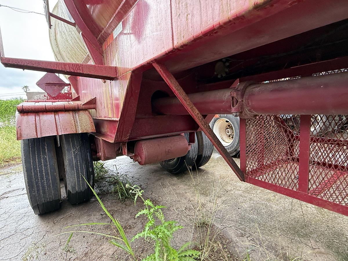 Used 2008 WORLEY WELDING WORKS 5,000 GAL 3-COMP ACID TRANSPORT TRAILER