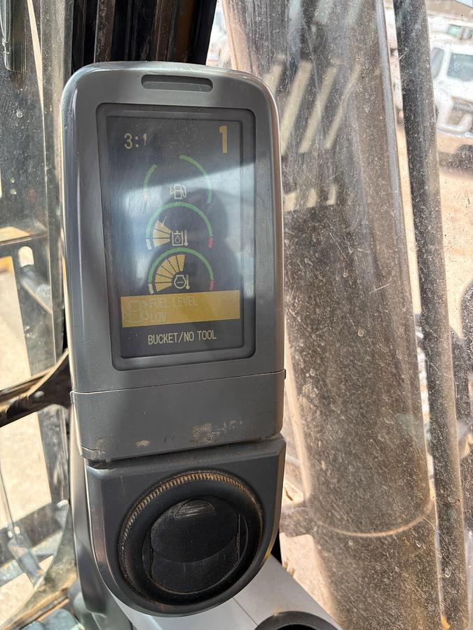 Used CATERPILLAR 324D CRAWLER EXCAVATOR