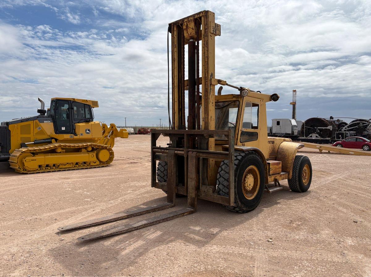 Used Hyster P200B 20,000lb forklift