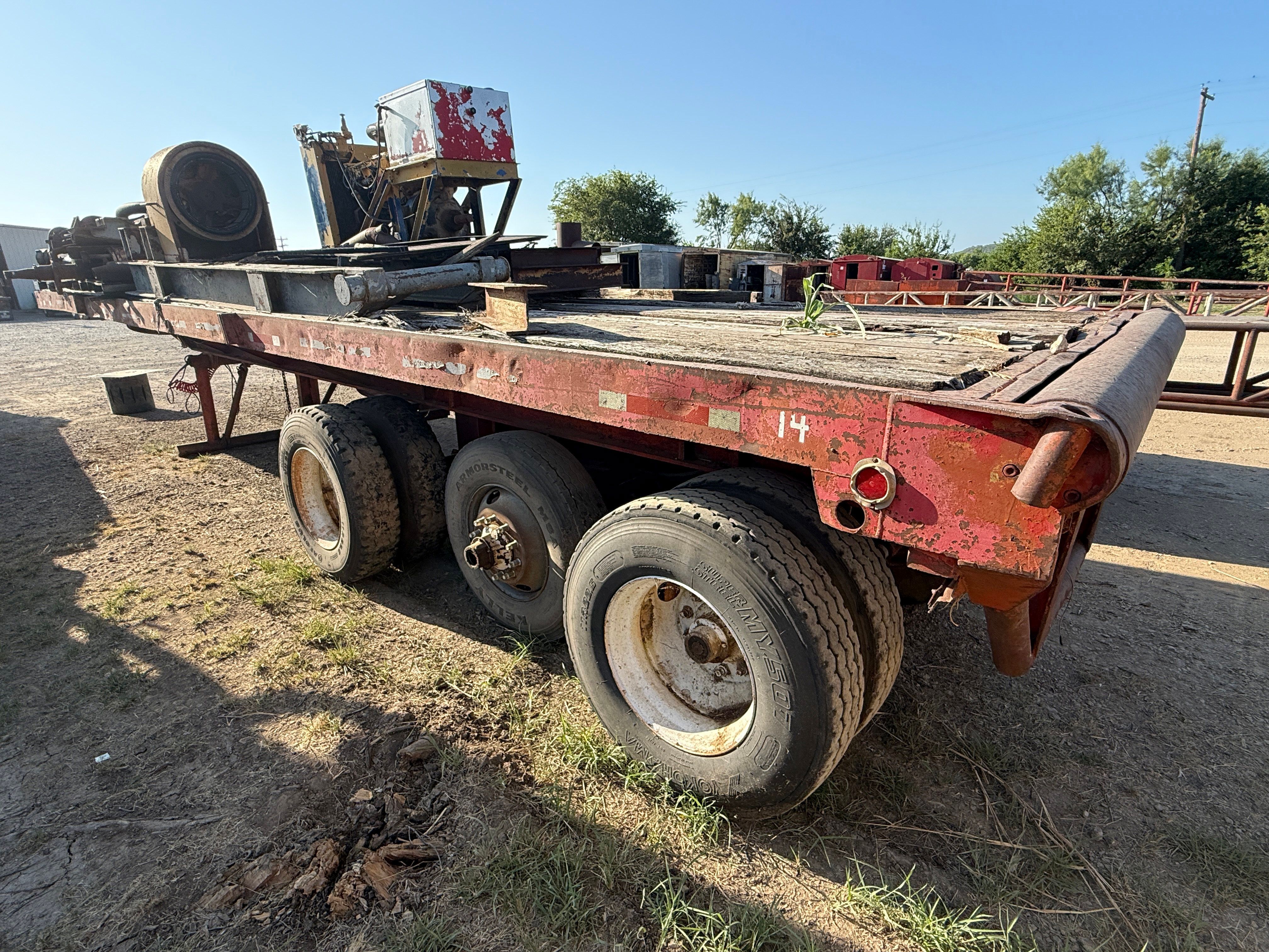 Used 1981 SHOPMADE 36’ X 96” TRI-AXLE OILFIELD FLOAT