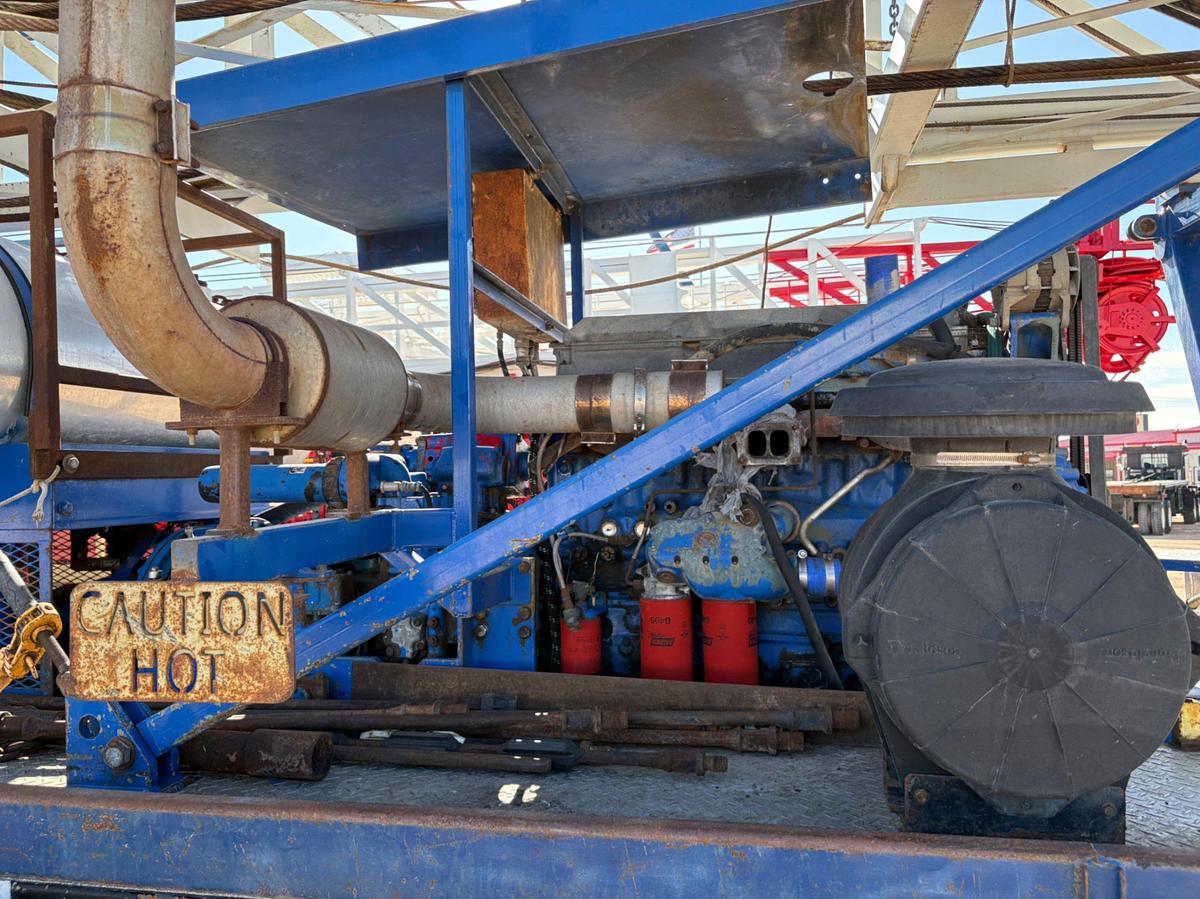 Used 2012 RIG WORKS MUSTANG 550 4-AXLE WELL SERVICE RIG