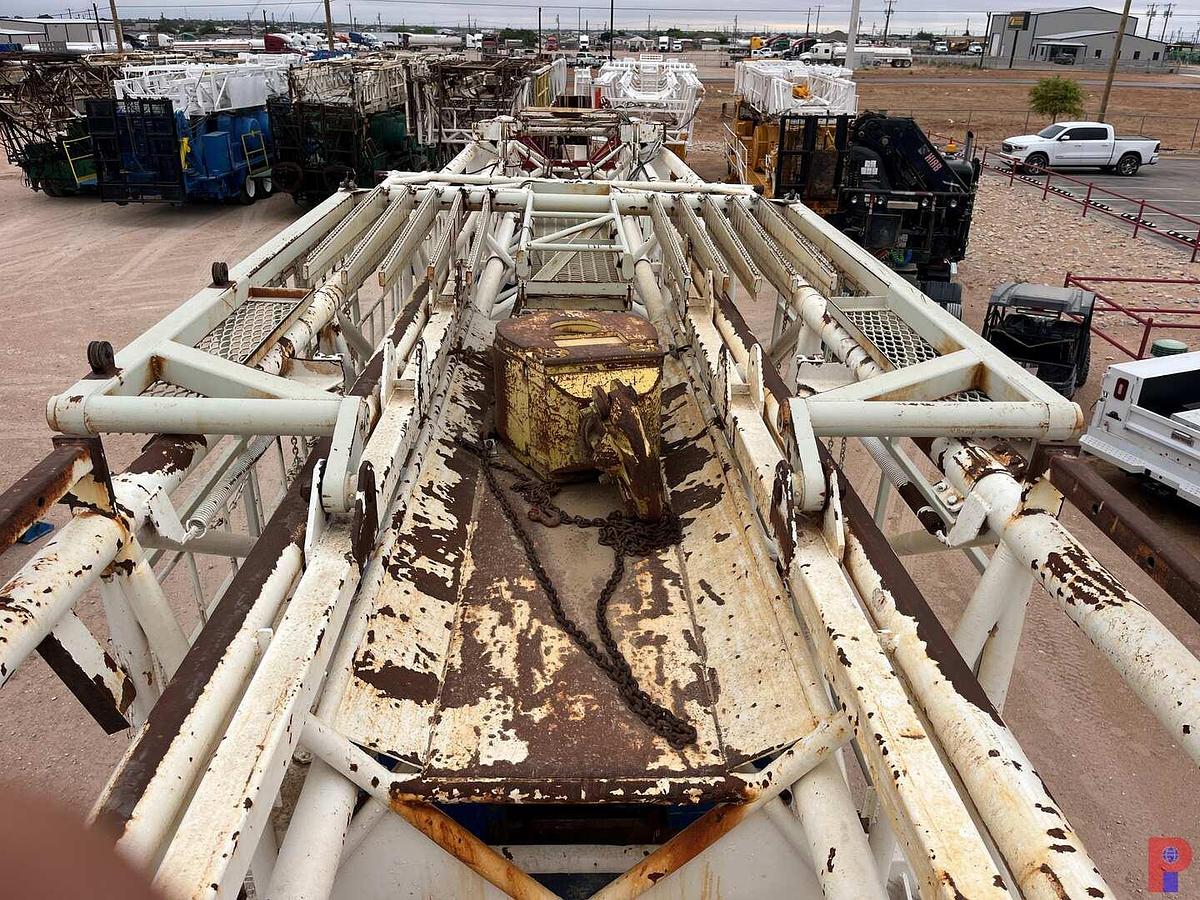 Used FRANKS 1287/160 BACK IN WELL SERVICE RIG MTD ON 5-AXLE CARRIER