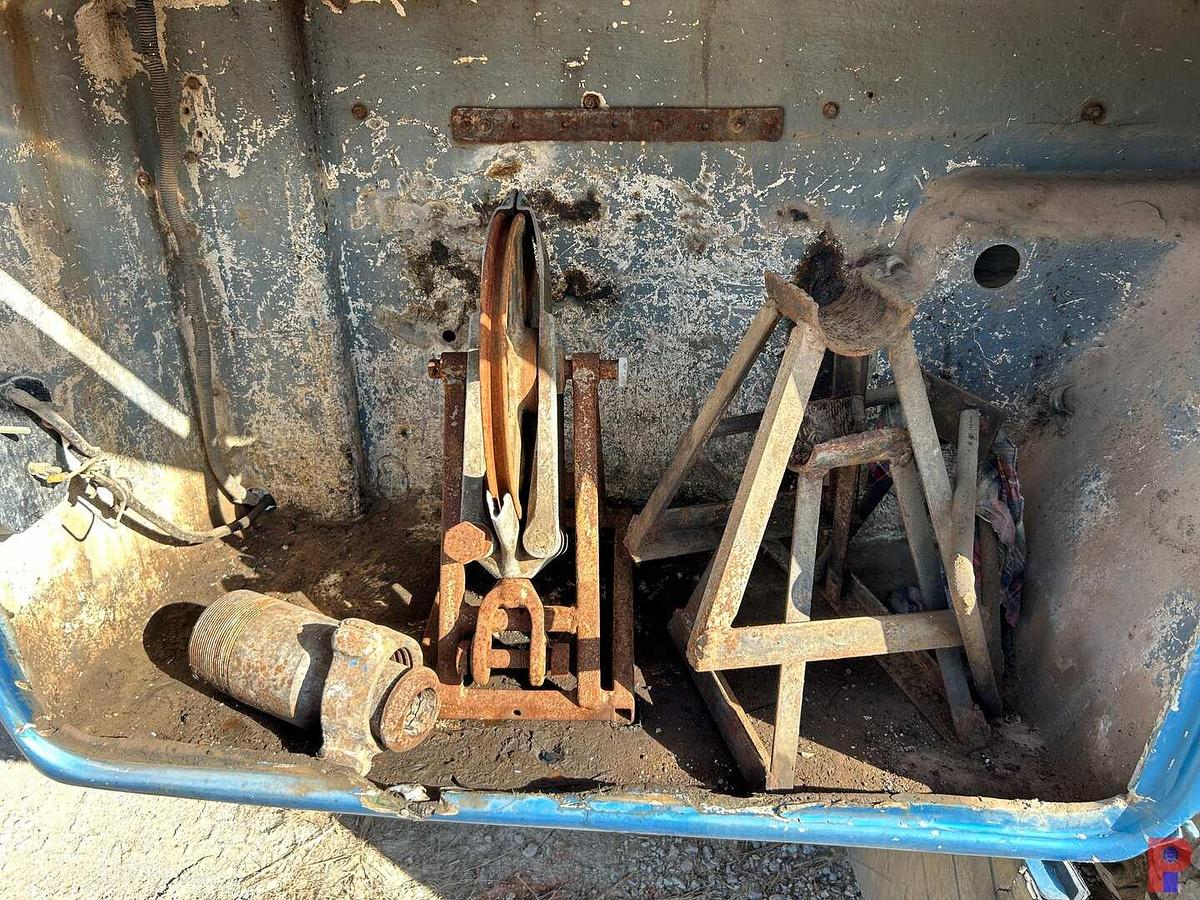 Used 1992 INTERNATIONAL S/A WIRELINE TRUCK