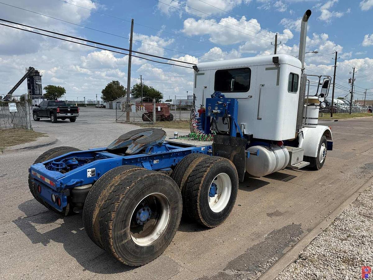 Used 2007 PETERBILT 378 T/A 36” SLEEPER TRUCK