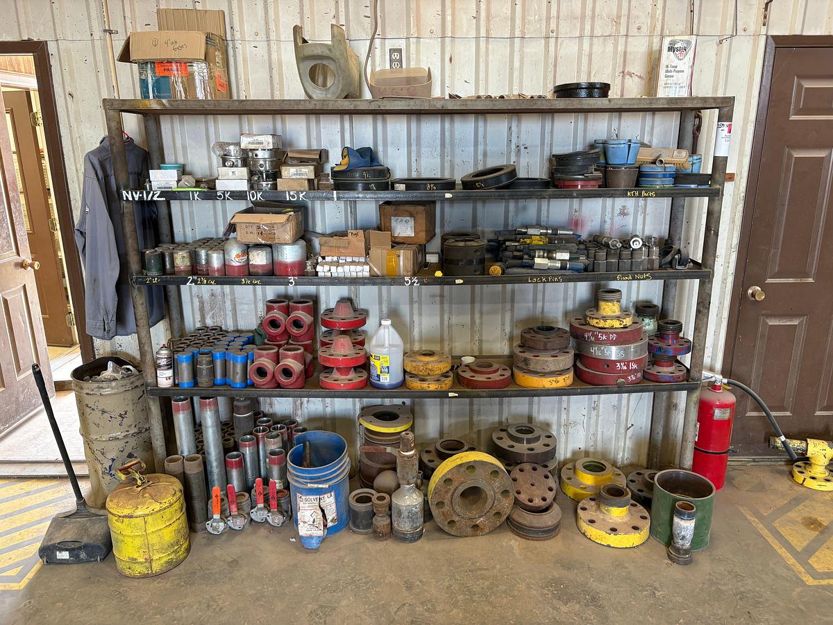 Used Lot of assorted landing flanges, weco flanges, pipe nipples, pressure gauges, seals, etc.