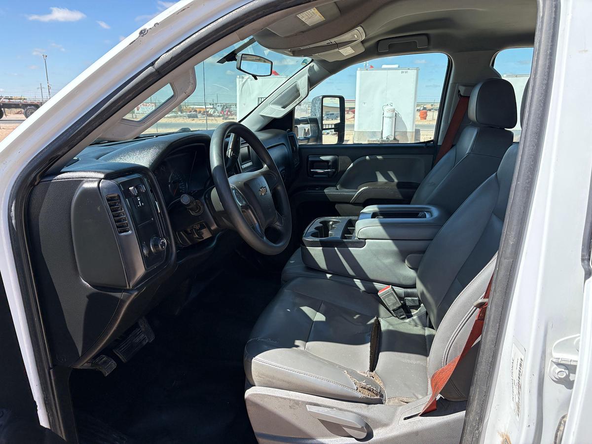 Used 2022 CHEVROLET SILVERADO 6500HD Flatbed Pickup