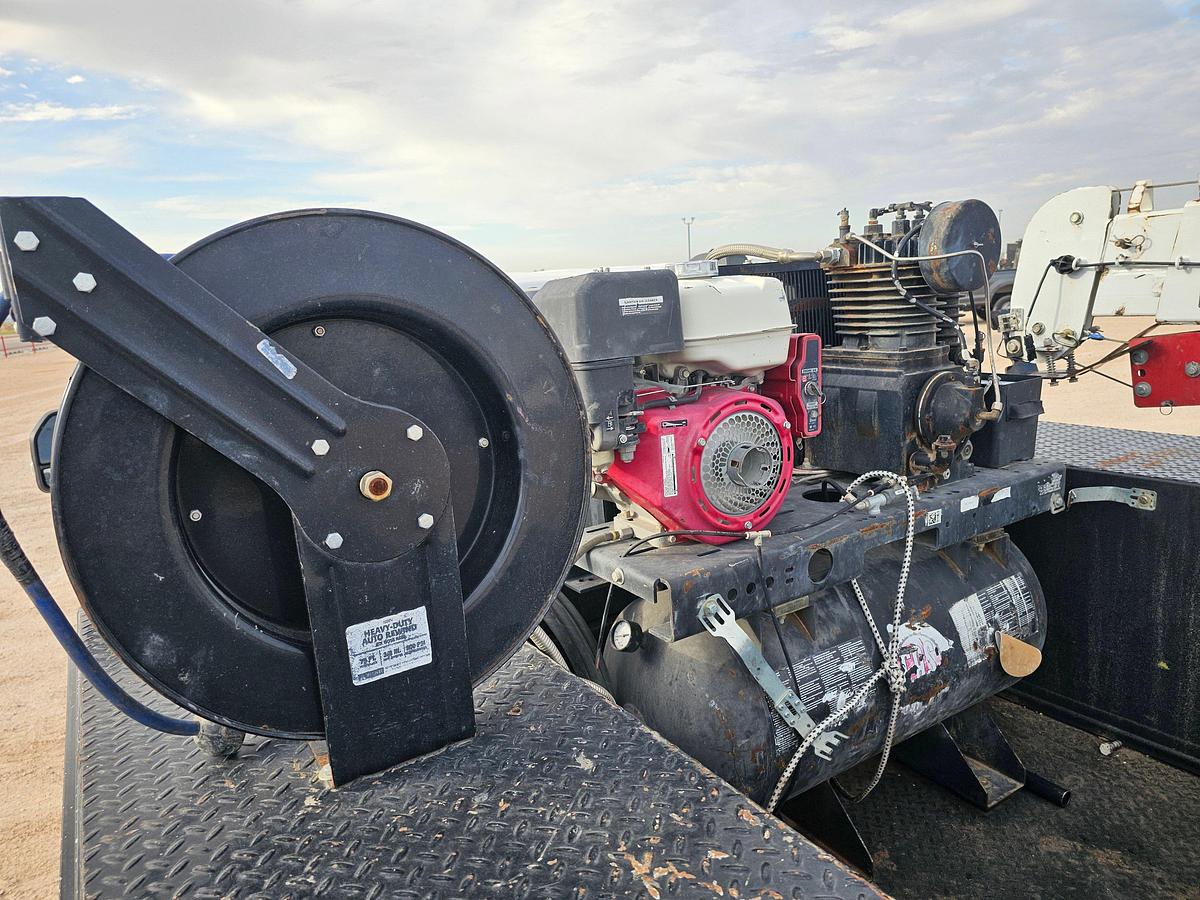 Used 2022 FORD F-350 SUPER DUTY CREW CAB MECHANICS TRUCK