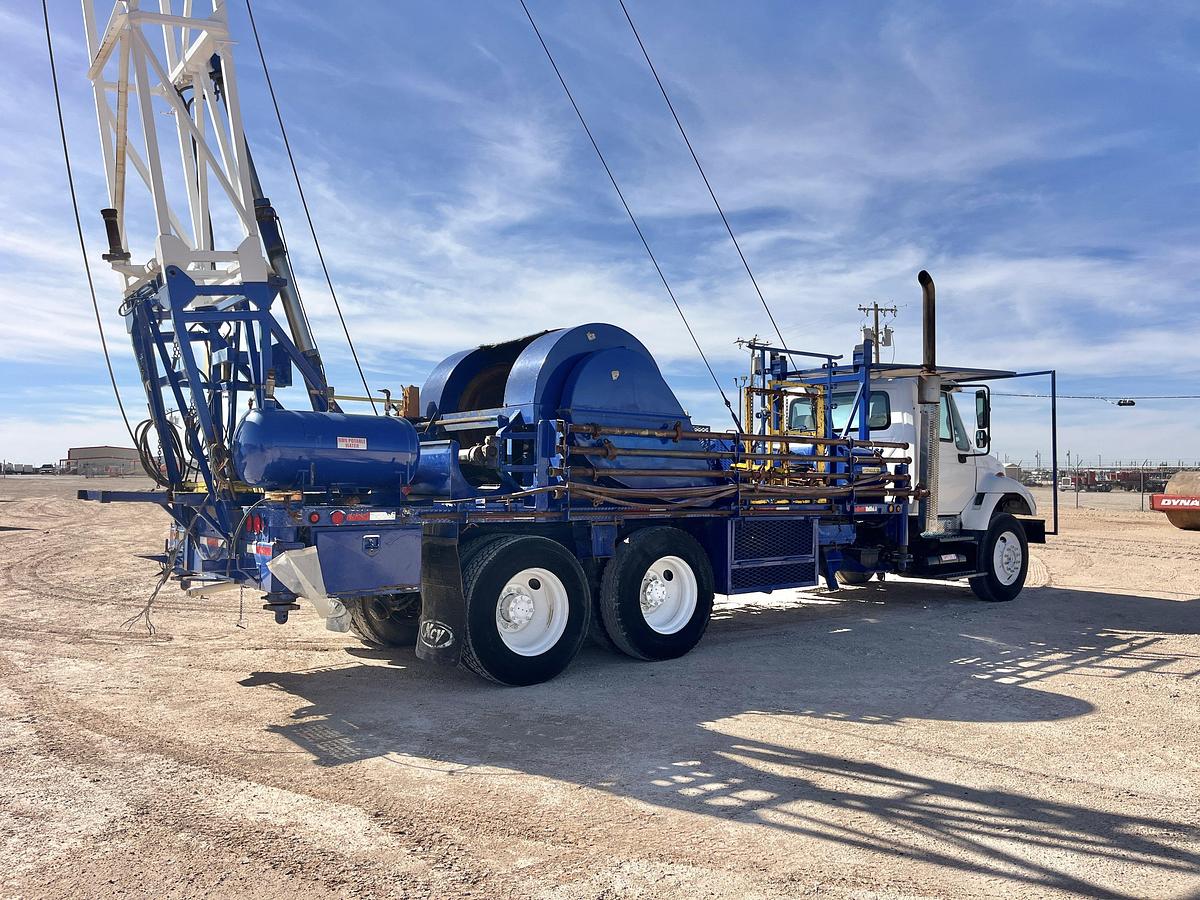 Used 2005 WATSON HOPPER S/D SWAB RIG MTD ON T/A INTERNATIONAL 7400