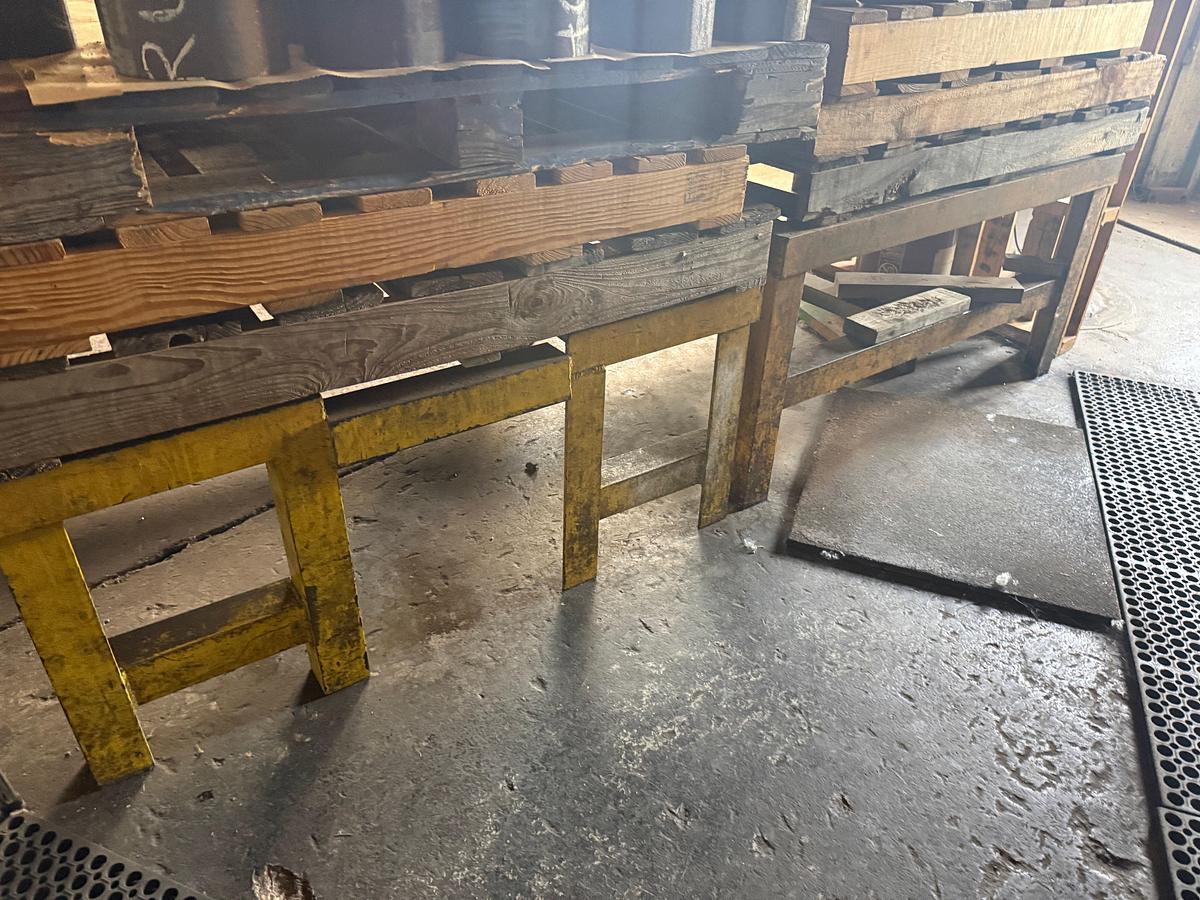 Used (2) 4’x3’x2’ METAL OPEN TOP WORK TABLES & (7) PALLETS