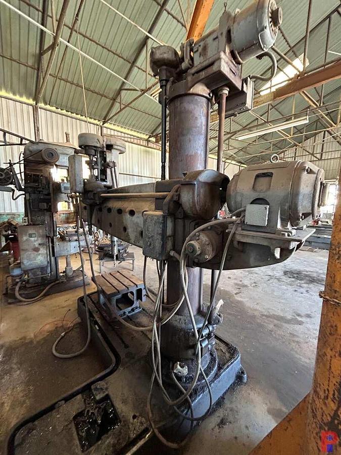 Used CINCINNATI BICKFORD RADIAL ARM DRILLING MACHINE