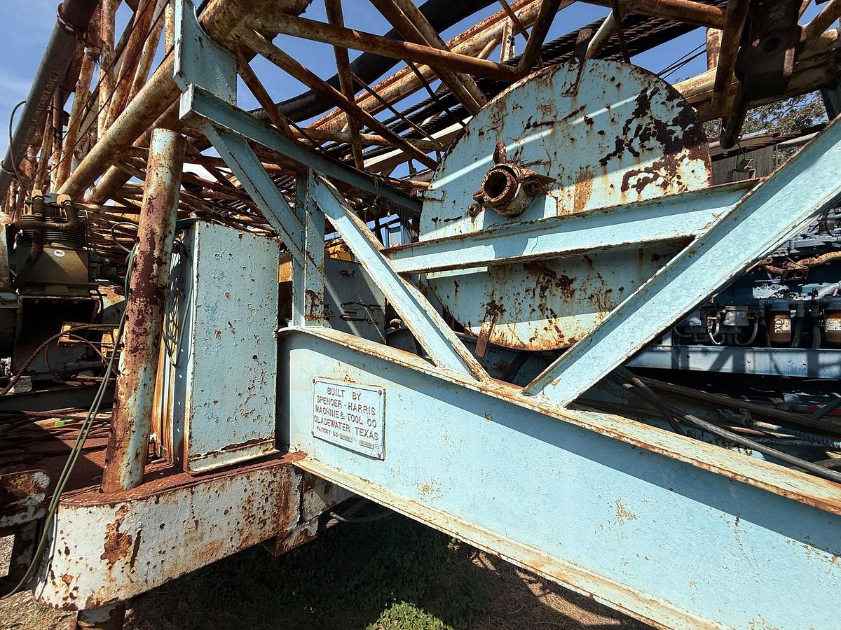 Used SPENCER-HARRIS MODEL 7000 TRAILER MTD DRILLING RIG & 14'L X 8'T X 16'W SUBSTRUCTURE W/ RAMP