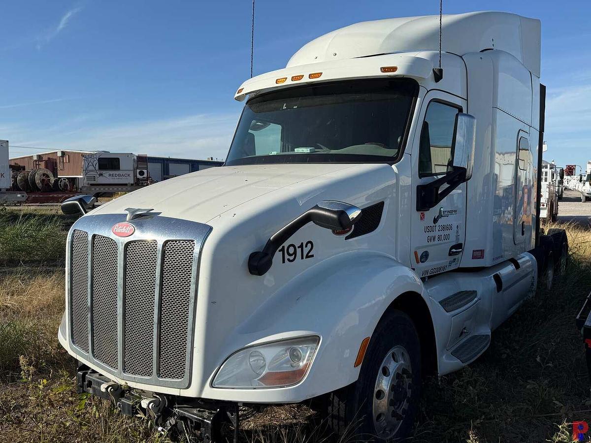 Used 2016 PETERBILT 579 T/A 63” SLEEPER TRUCK (INOP)