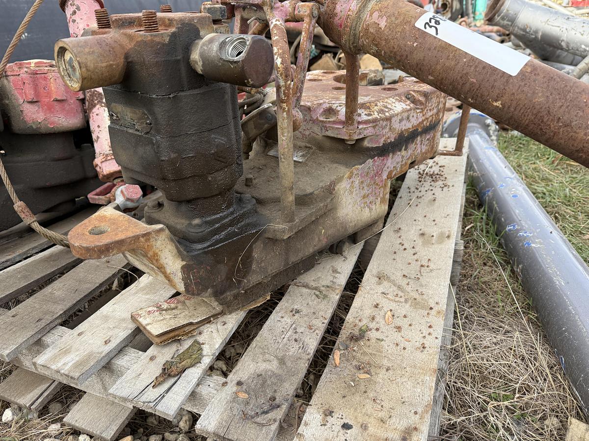 Used BJ HYDRAULIC ROD TONG W/ HANGER