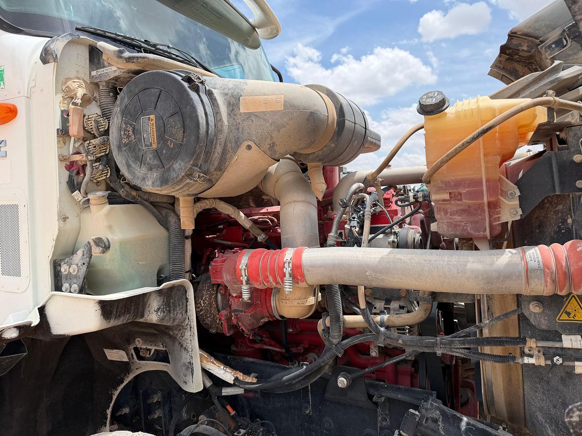 Used 2019 INTERNATIONAL ENERFAB 10k KILL TRUCK W/ 130BBL KILL TRAILER