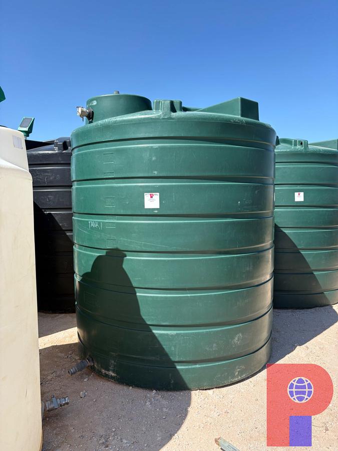 Used ENDURAPLAS 2,500 GALLON PLASTIC WATER TANK