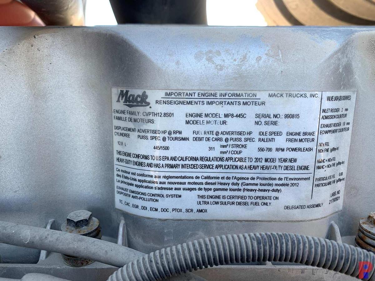 Used 2013 MACK PINNACLE SLEEPER TRUCK
