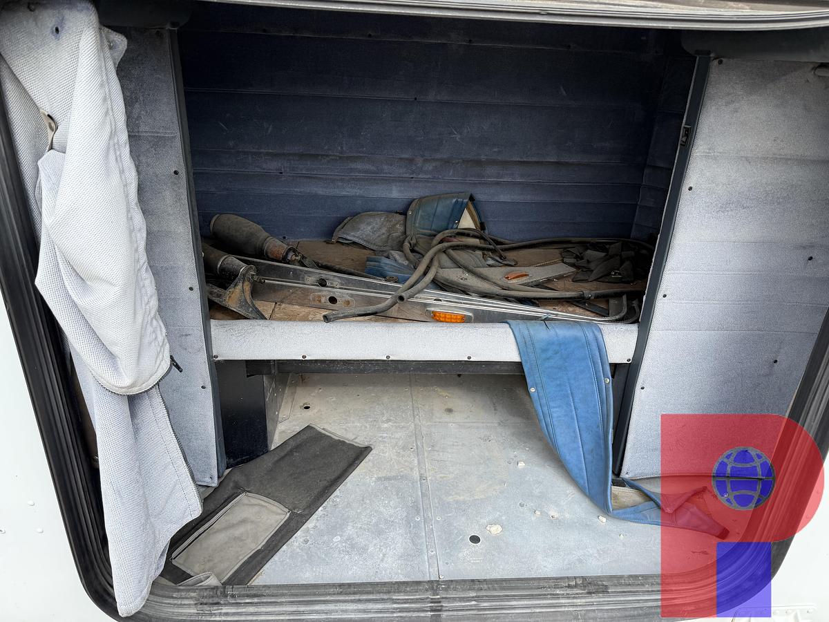 Used 63” PETERBILT SLEEPER W/ AIR RIDE COMPONENTS