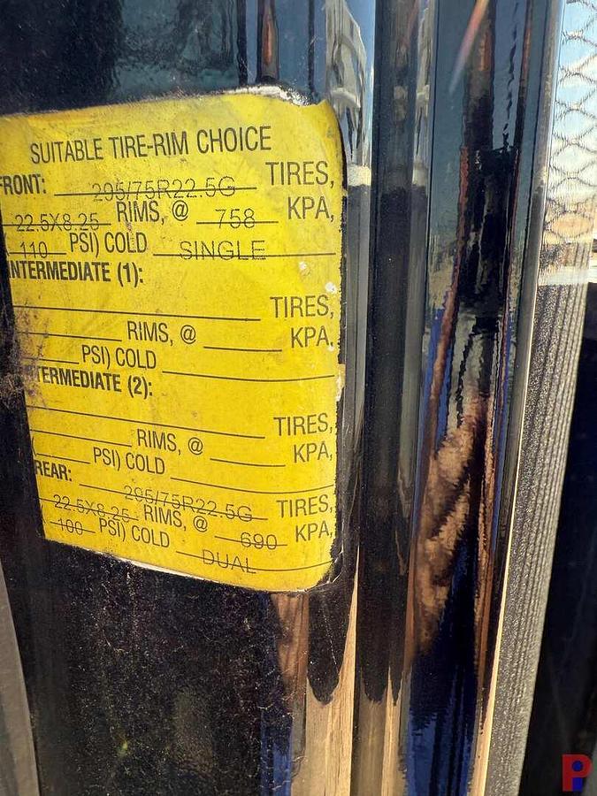 Used 2005 INTERNATIONAL WORKSTAR 7400 W/ 90’ PLATFORM SIGN CRANE TRUCK