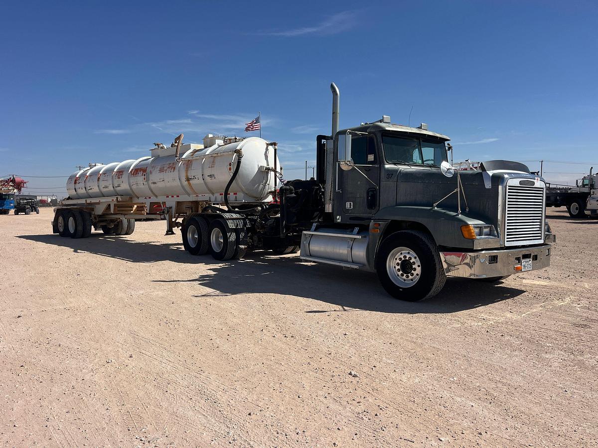 Used 1996 FREIGHTLINER T/A DAYCAB KILL TRUCK  & 2008 OVERLAND T/A KILL TRAILER