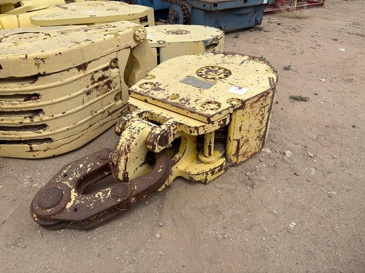 Used MCKISSICK model 880 350-ton block