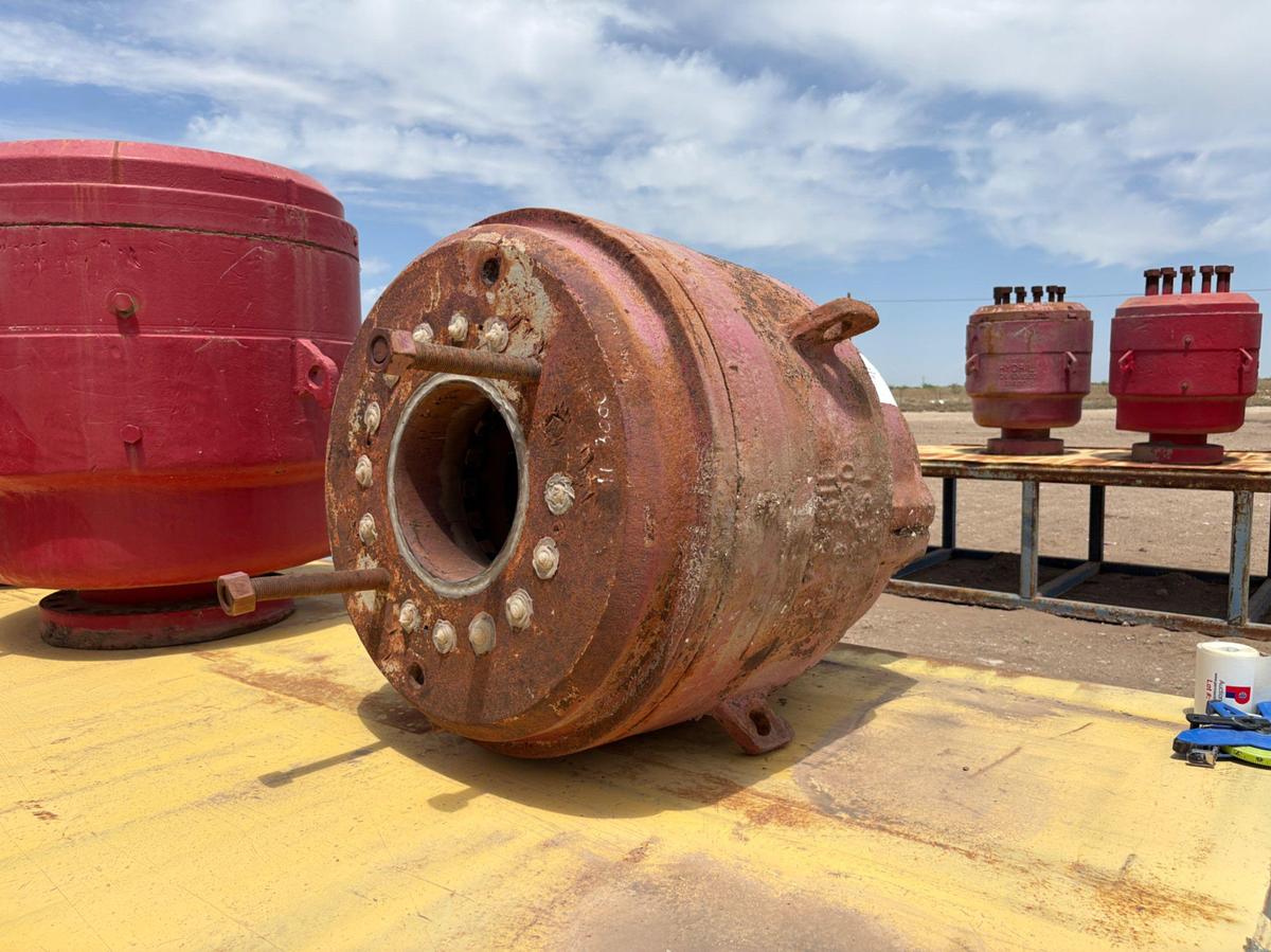 Used Hydril 11” 3K annular bop