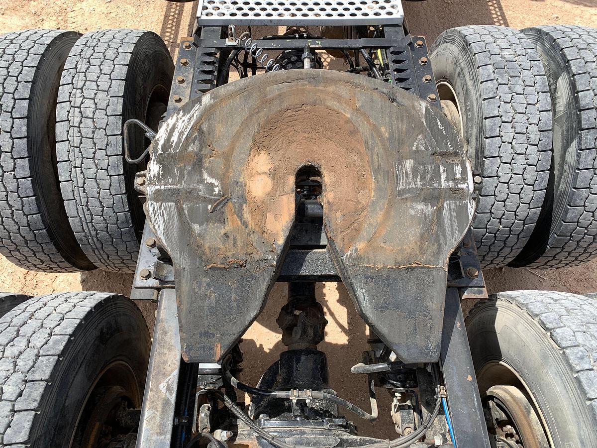 Used 2019 WESTERN STAR 4900 SB T/A DAYCAB HAUL TRUCK