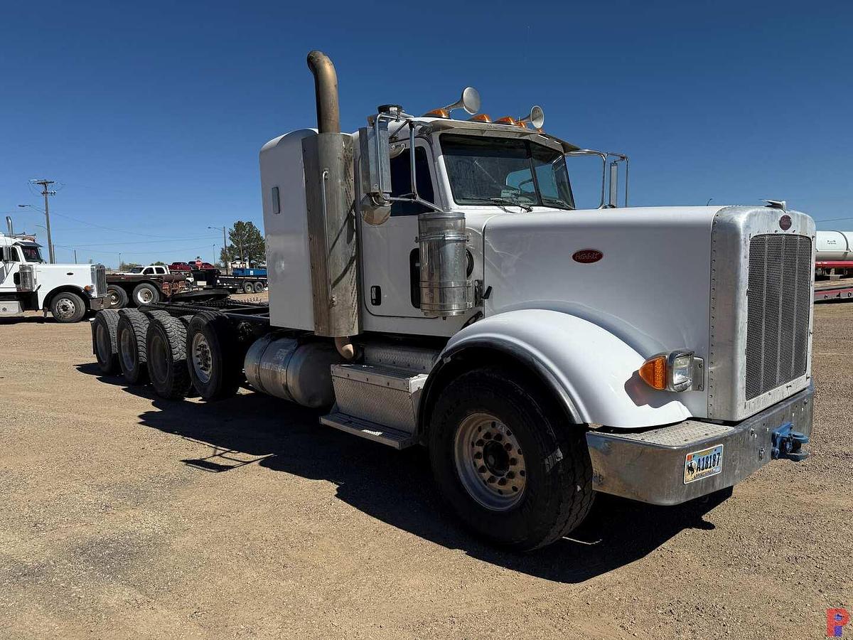 Used 2012 PETERBILT 367 TRI-DRIVE 4-AXLE 36” SLEEPER HEAVY HAUL TRUCK