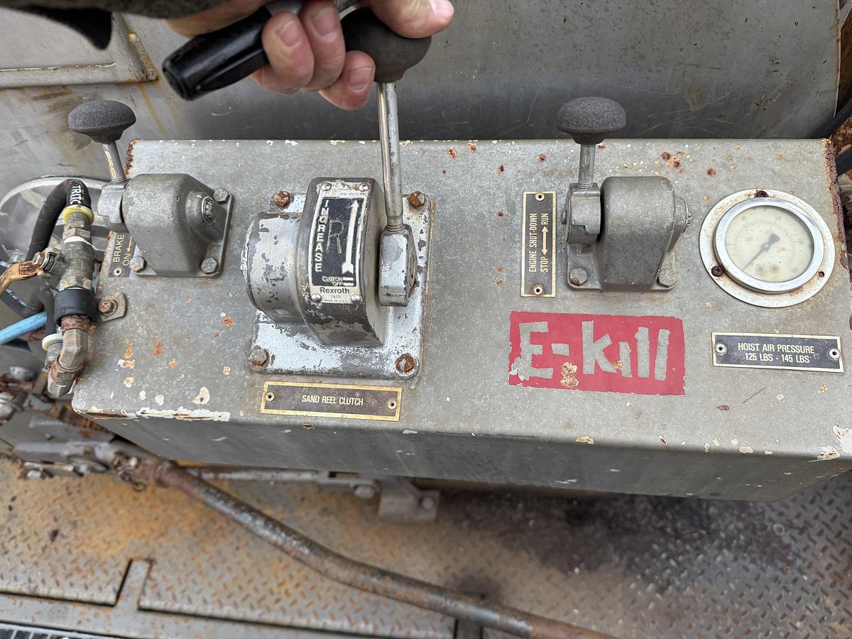 Used WATSON HOPPER GX SWAB RIG MTD ON 2009 INTERNATIONAL WORKSTAR 7500 T/A TRUCK