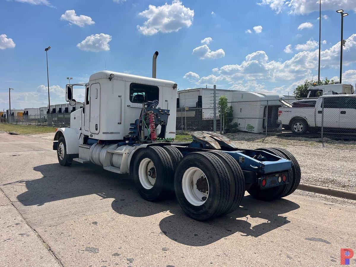 Used 2007 PETERBILT 378 T/A 36” SLEEPER TRUCK