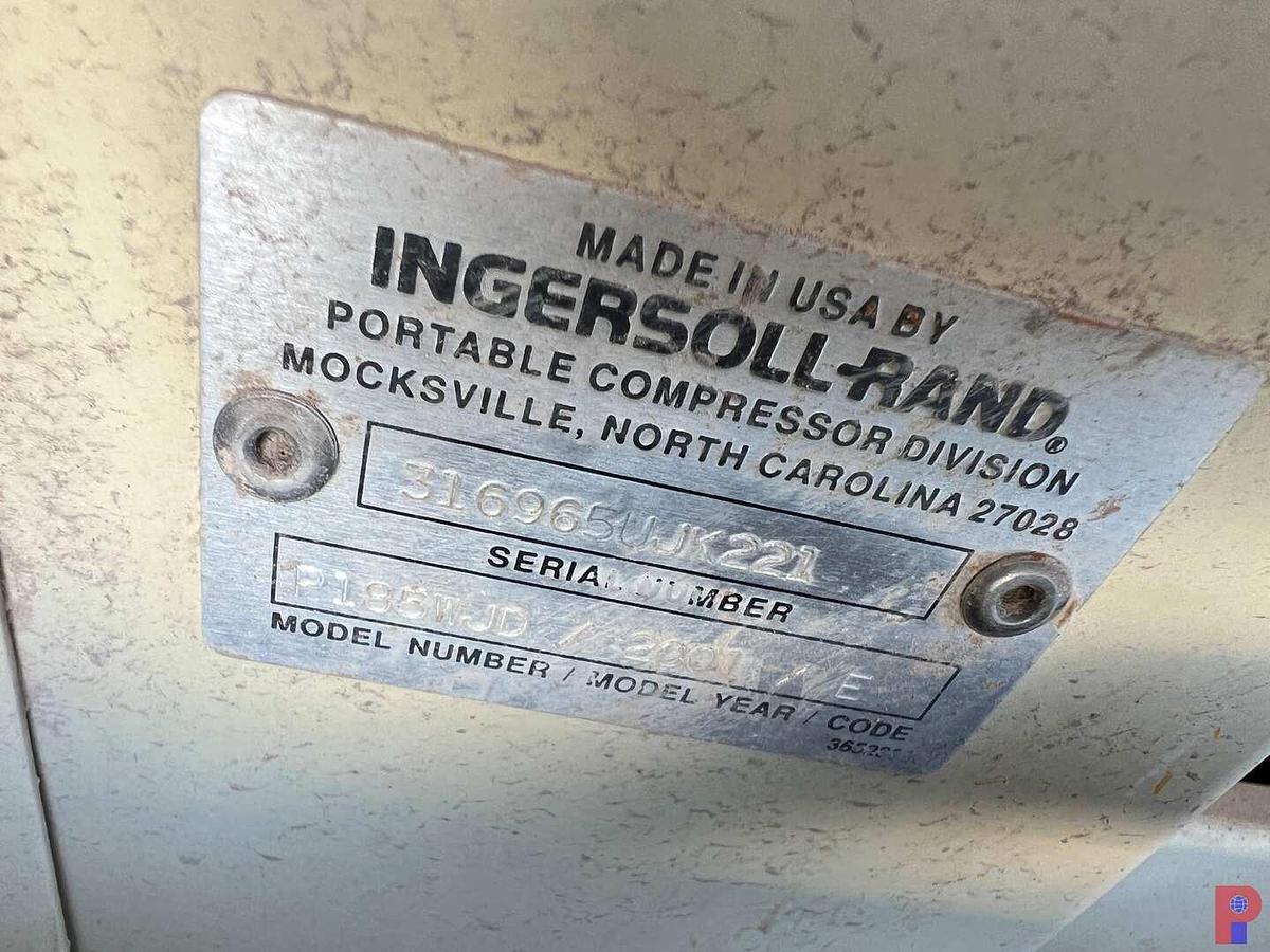 Used 2001 INGERSOLL-RAND 185 S/A AIR COMPRESSOR TRAILER