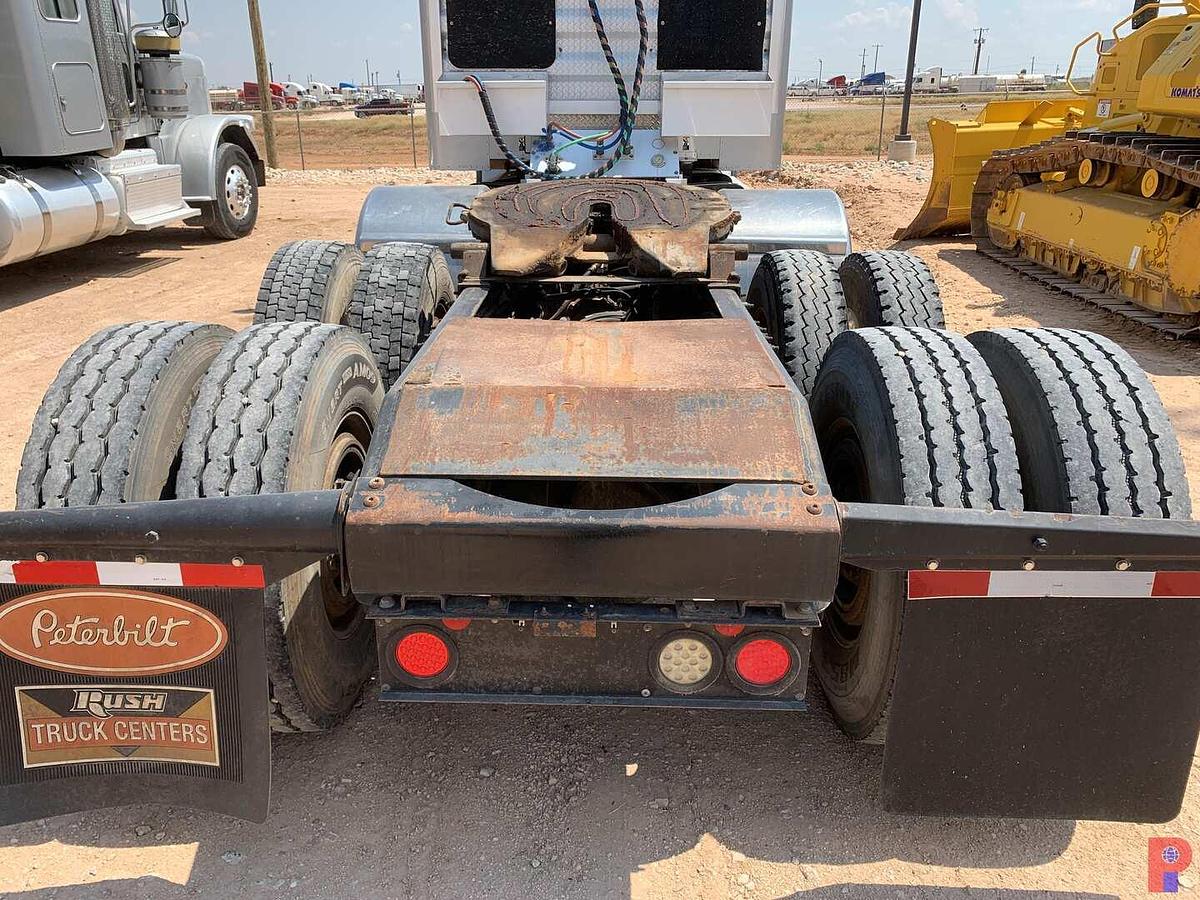 Used 2013 PETERBILT 388 TRI AXLE SLEEPER HAUL TRUCK