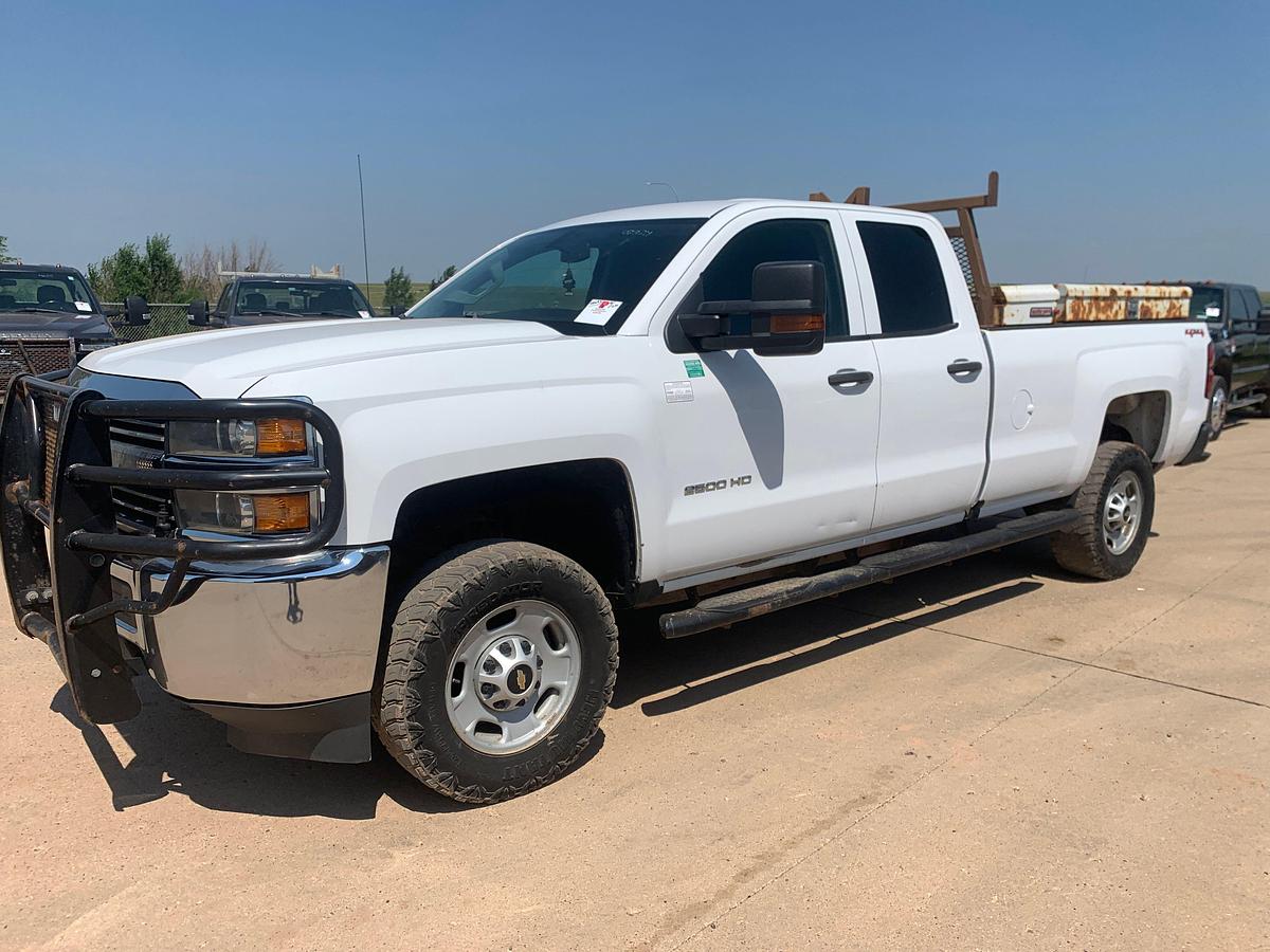 Used 2017 CHEVROLET SILVERADO 2500HD 4X4 CREW CAB PICKUP TRUCK