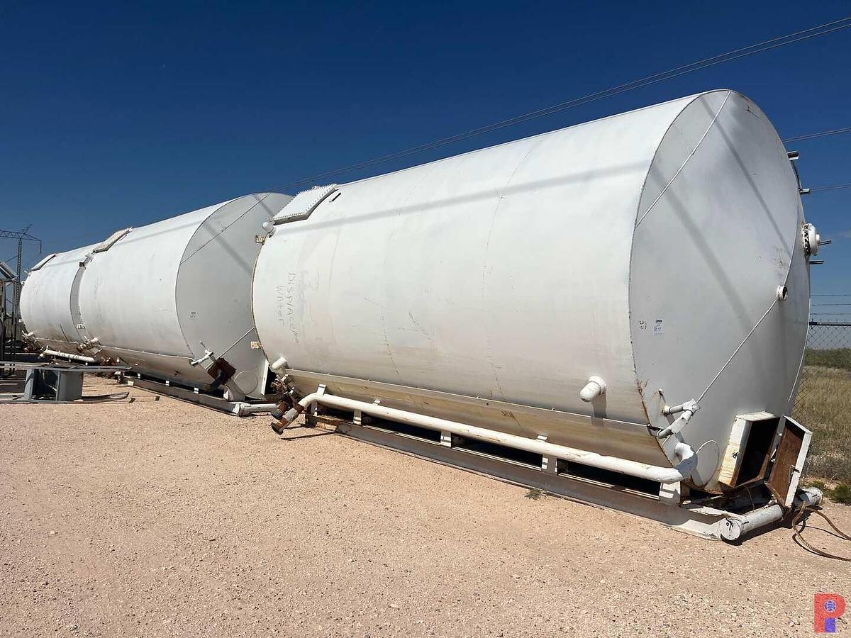 Used 530 BBL. Vertical Storage Tank