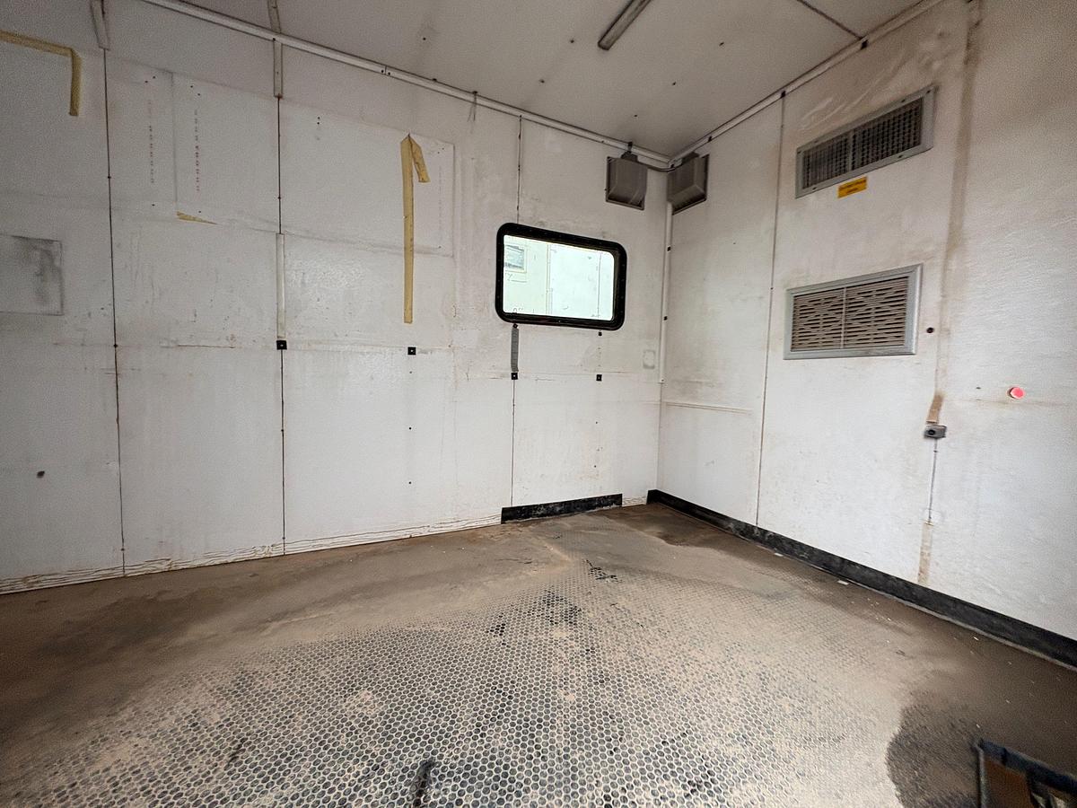 Used 2015 AMERITRAIL 40’ X 100” T/A GOOSENECK TRAILER