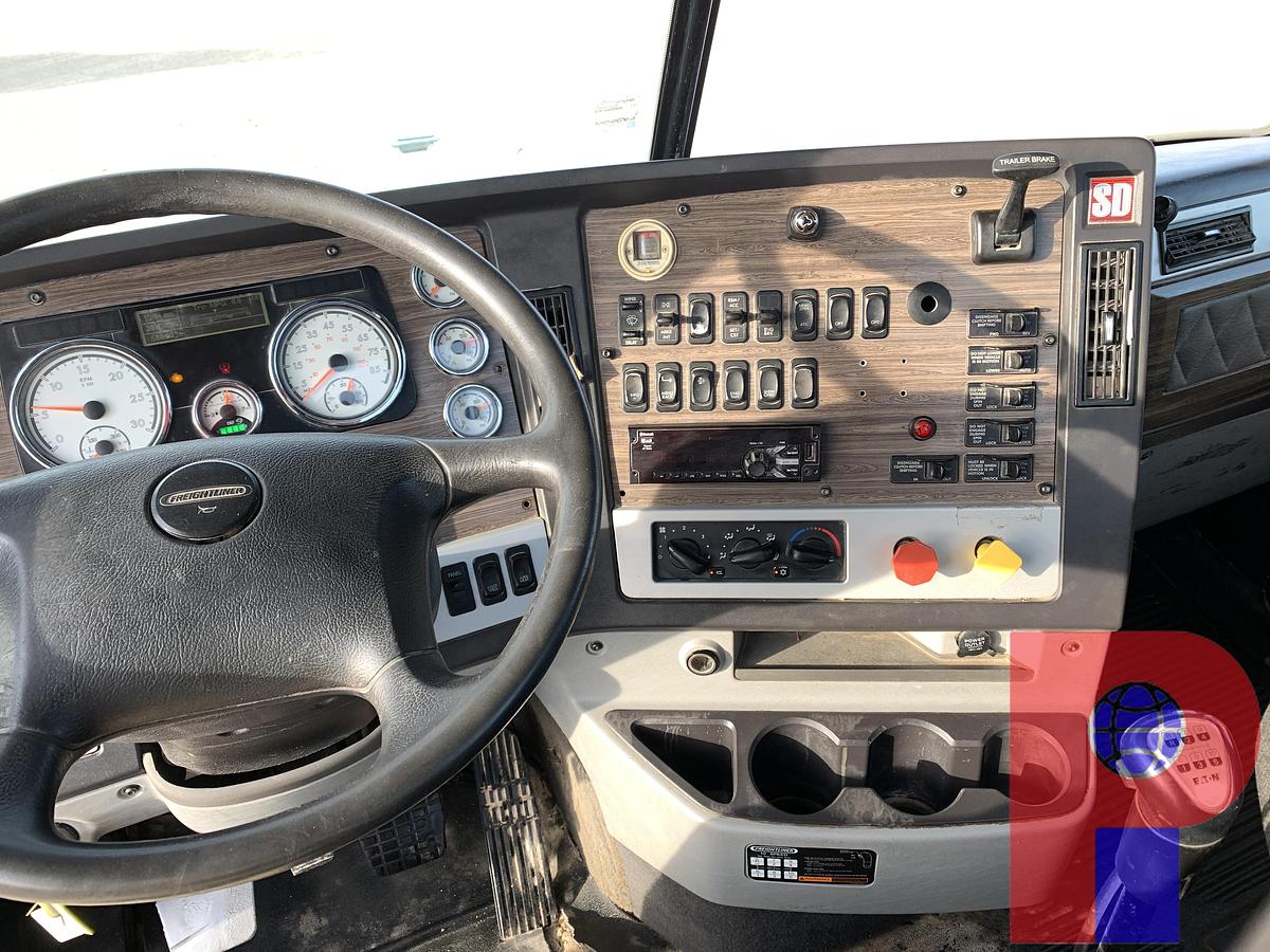 Used 2021 FREIGHTLINER CORONADO 122 SD T/A DAYCAB HAUL TRUCK