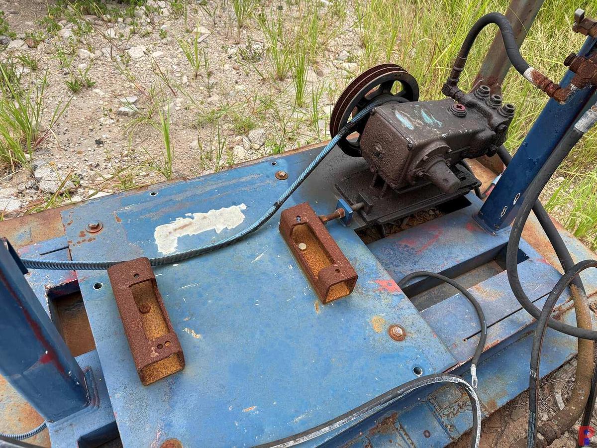 Used KOOMEY TYPE ‘80 8-BOTTLE 5-STATION SKIDDED ACCUMULATOR CLOSING UNIT