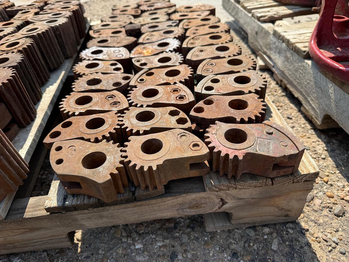 Used PALLET W/ (80+) VARIOUS TONG HEADS w/ DIES / INSERTS