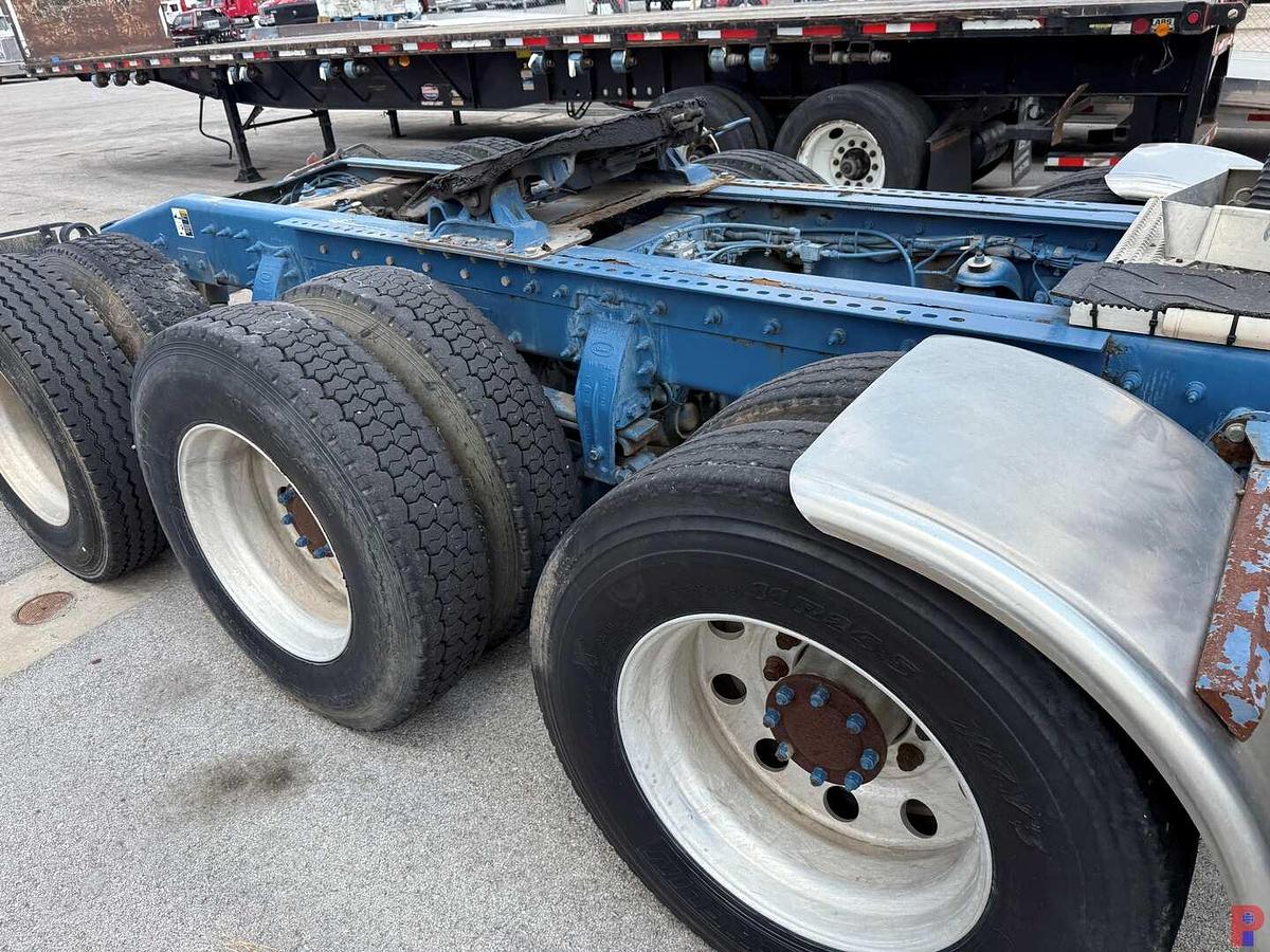 Used 2012 PETERBILT 367 TRI-DRIVE COILD TUBING HEAVY HAUL TRUCK