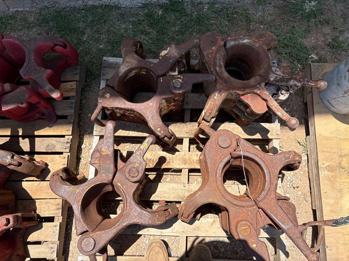 Used (4x$) assorted 150-ton DP elevators