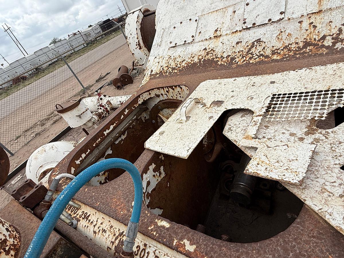 Used 2011 GARDNER DENVER PZ11 TRIPLEX DRILLING MUD PUMP P/B CATERPILLAR 3512, SKIDDED