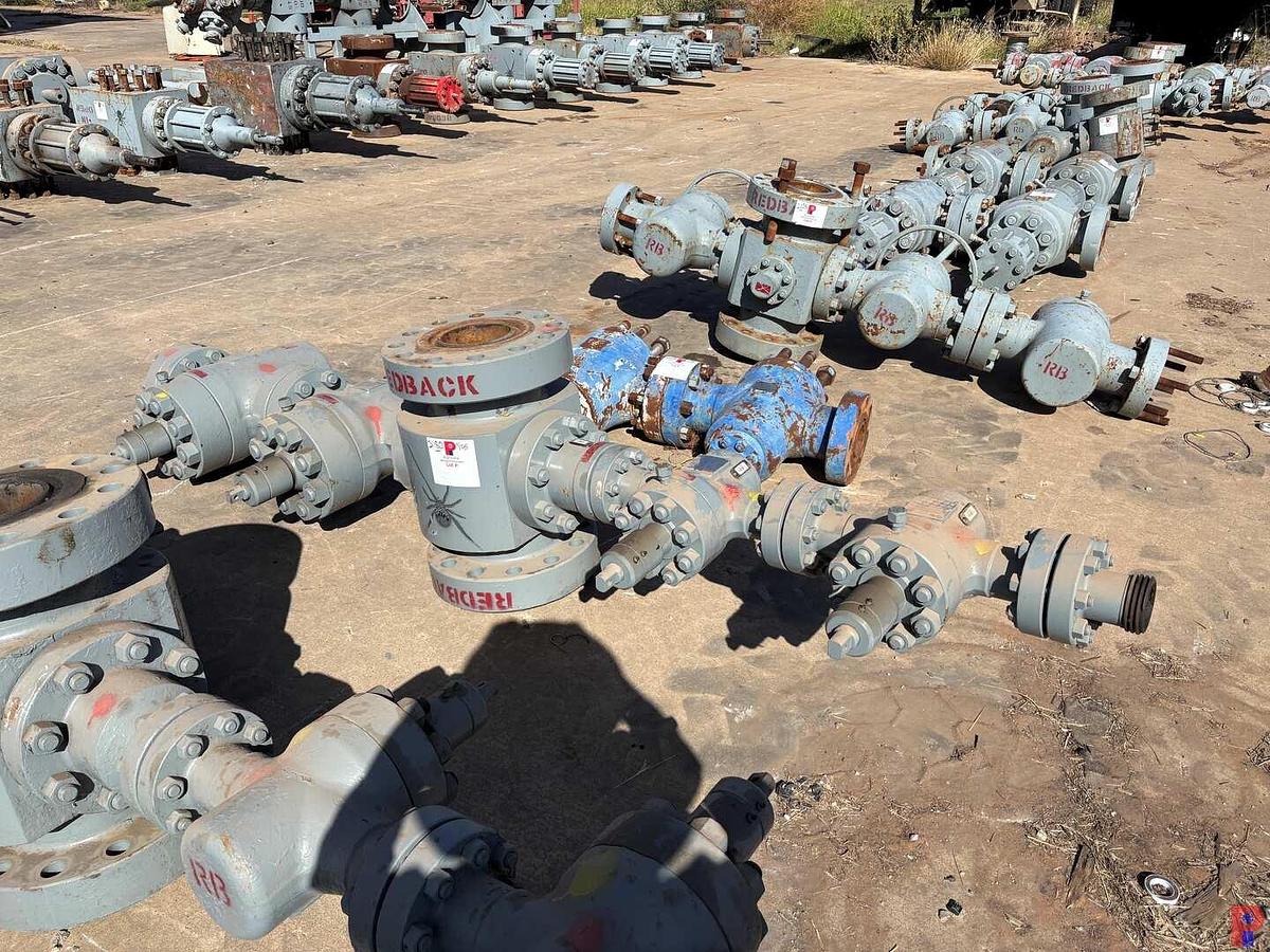Used 7-1/16” FLUID CROSS W/ (2) 4-1/16” 10K & (2) 2-1/16” 10K GATE VALVES