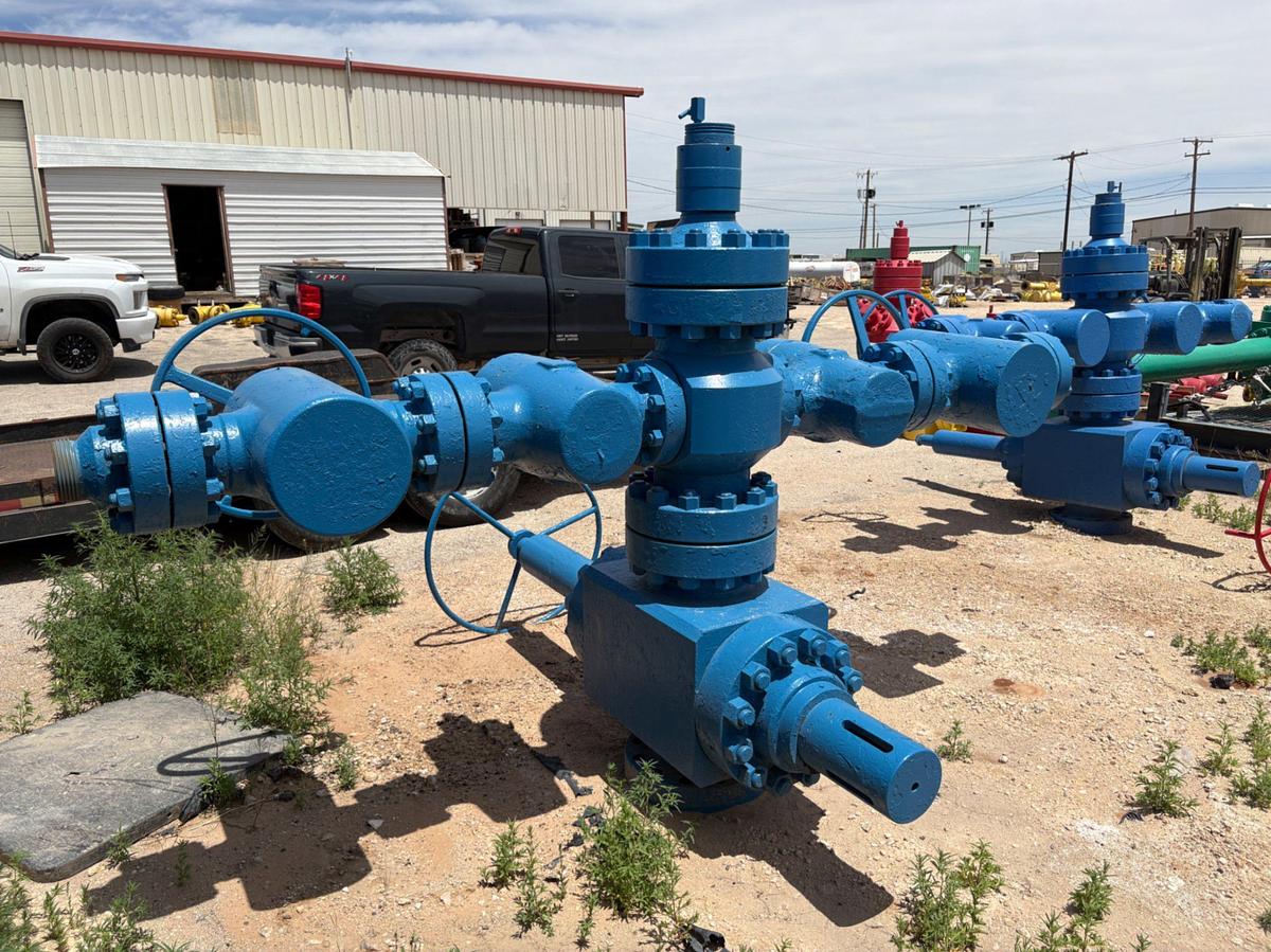 Used 7-1/16” 10K frac tree