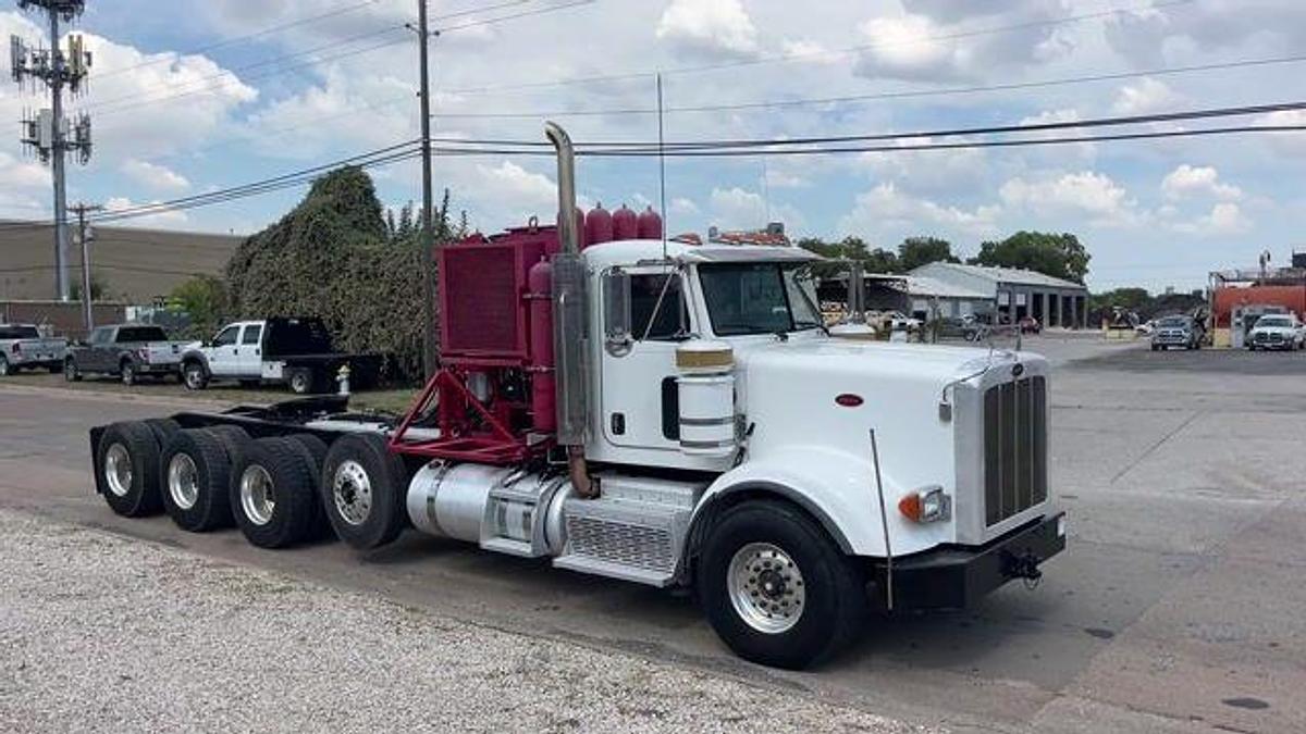 Used 2011 PETERBILT 367 TRI DRIVE 4-AXLE COIL TUBING HEAVY HAUL TRUCK